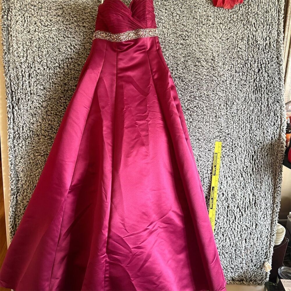 Vintage Betsy & Adam Burgundy Strapless Evening Gown Dress Size 4